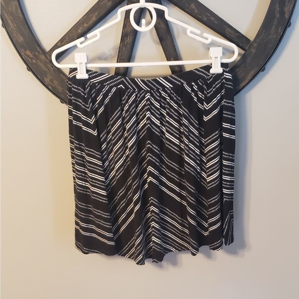 Woman's Skirt Size Medium